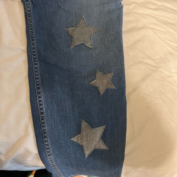 Level 99 ankle pants with stars appliqué - Picture 6 of 7